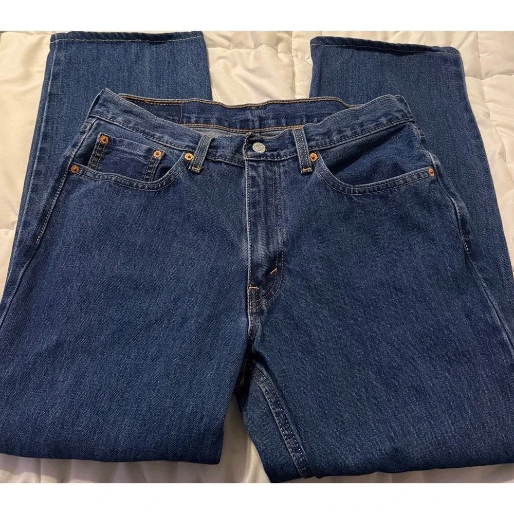 Levis levi 550